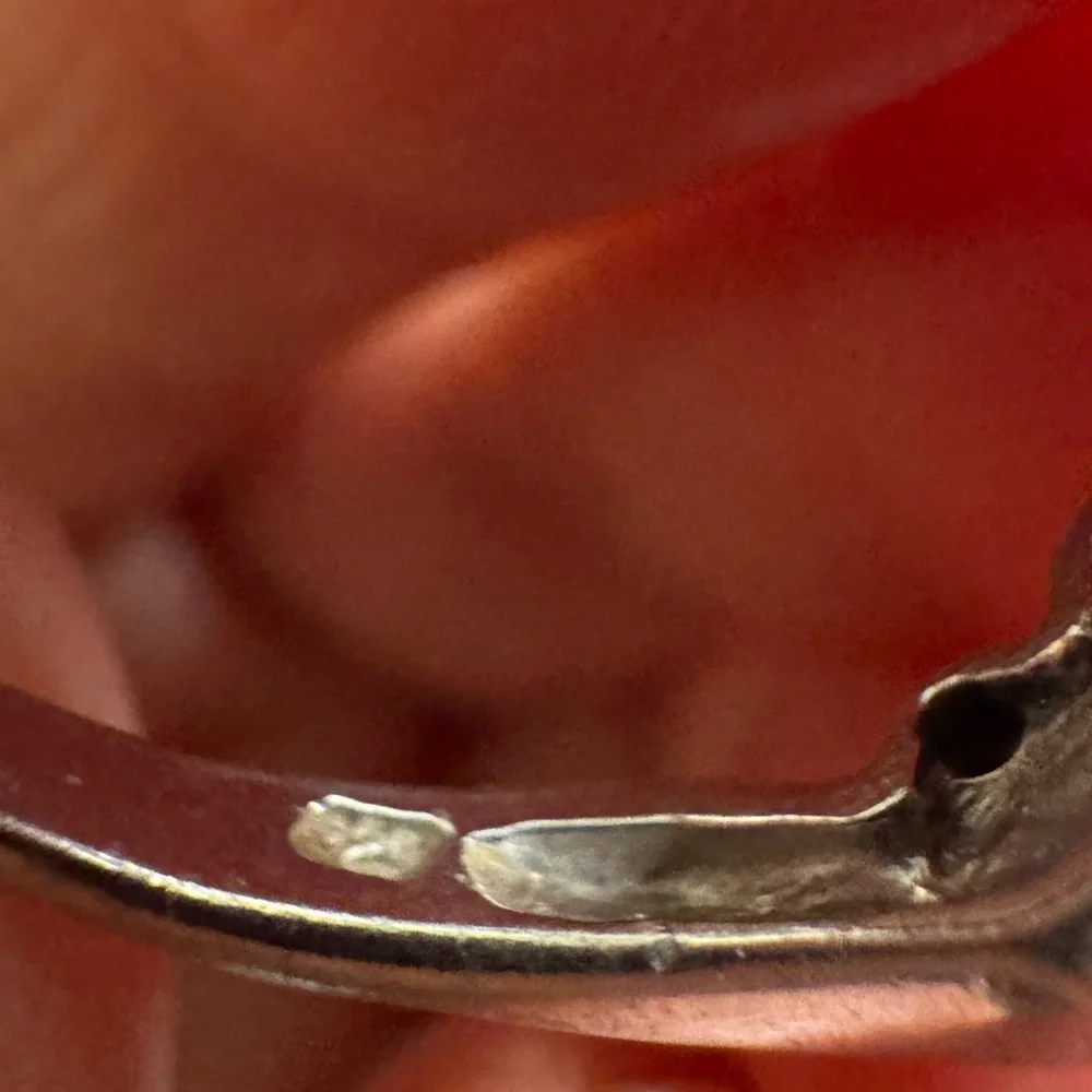 Sterling Silver Wavy Ring with Bezel CZ Stones size 9 Hallmarked 925 - Picture 12 of 12